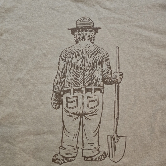 Smokey Bear Graphic T Shirt Glacier National Park Nature Tee - Picture 7 of 7